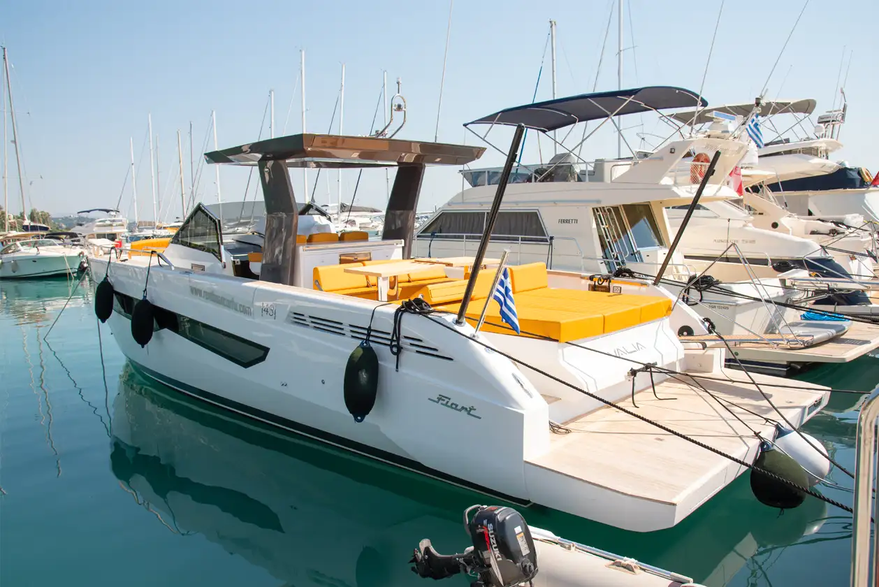 Valia, boat for rent in Athens